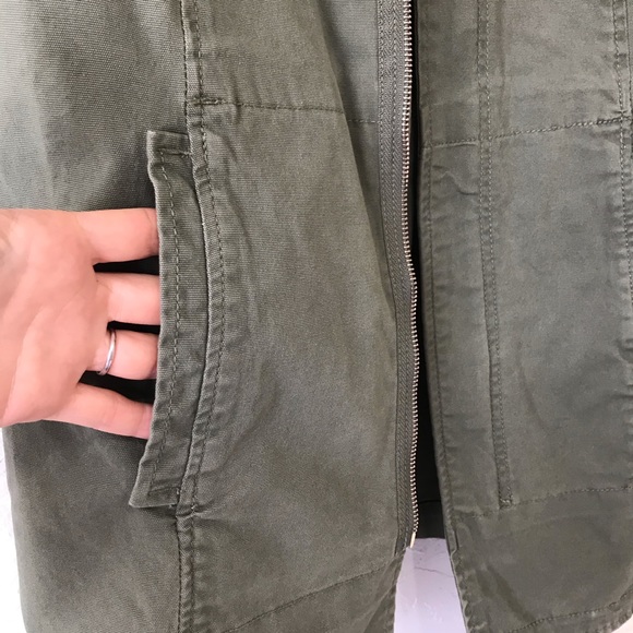 CAbi Explorer Green Utility Vest - Picture 4 of 11